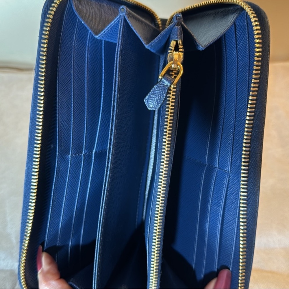PRADA Saffiano Metal wallet - Picture 3 of 5